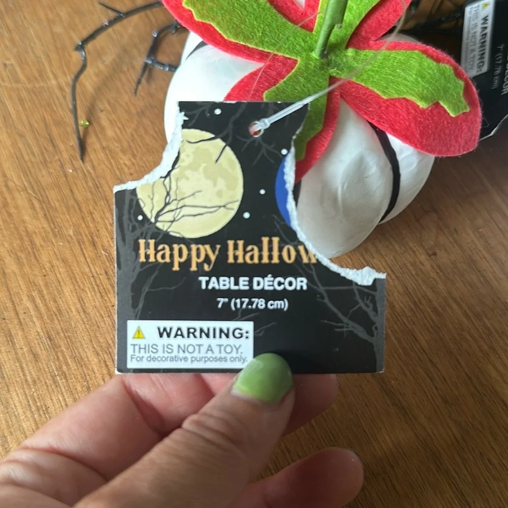 New target Halloween spooky plant (2)